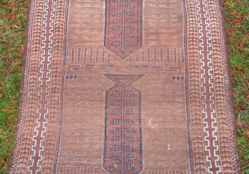 Unravelling the mystery of an unravelling rug (It’s a lo-o-ong story)