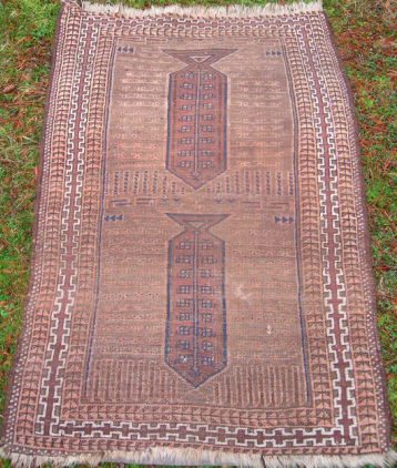 Unravelling the mystery of an unravelling rug (It’s a lo-o-ong story)